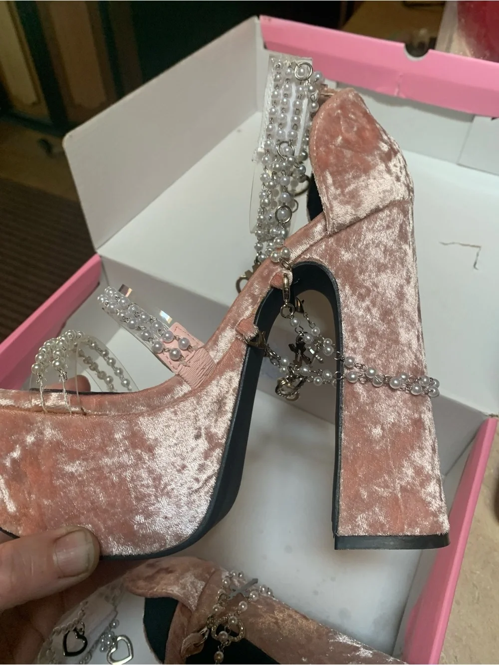 Sugar Thrillz pink size 7 high heel platform